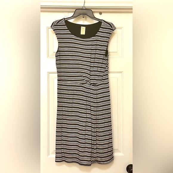 Faded Glory Dresses & Skirts - Small Black and White Striped Faded Glory Sleeveless Dress.